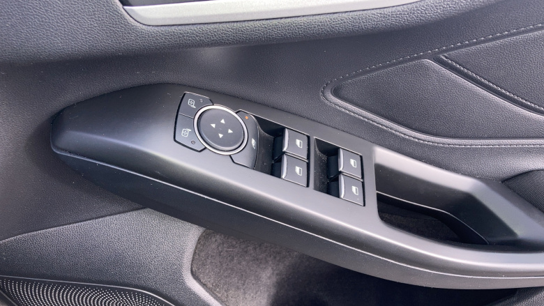 Ford Focus 1.0 EcoBoost 125 Zetec 5dr Petrol Hatchback